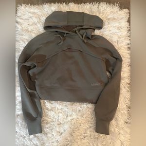 Lululemon Get Centred Cropped hoodie